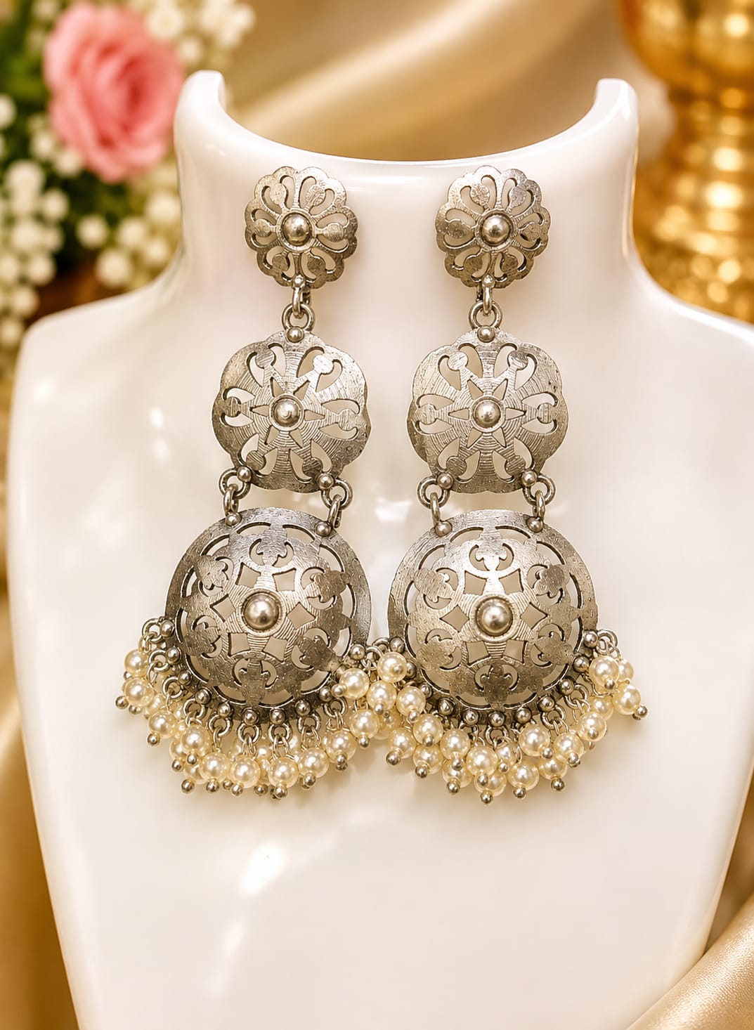 Phool Jaali Jhumkas 🌸🤍